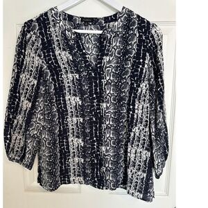 Talbots, 100% Silk, Navy Snakeskin Print 3/4 Sleeve‎ Blouse